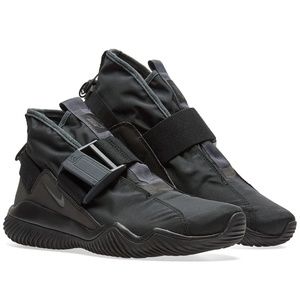 NIKE KOMYUTER SE (BLACK & ANTHRACITE) Size 11US